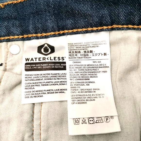 Levis Men 36"W 32"L Regular Fit Straight Leg. - Picture 13 of 13